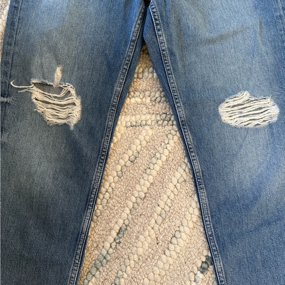 H&M Boyfriend Jeans Size 4 Distressed - Picture 2 of 6